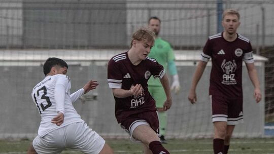 In starker Form: In Meisenheim wusste der Schmittweilerer Paul Haßinger (Mitte) zu überzeugen, verletzte sich aber bei der letzt