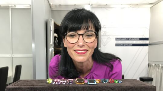 Heide Rezepa-Zabel, Diamantgutachterin und Gemmologin ist im April in Idar-Oberstein bei einer Arbeitstagung zu Gast.