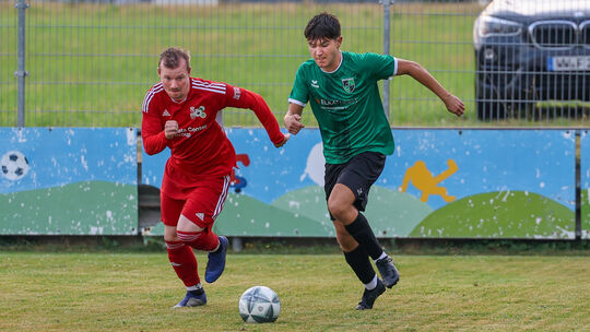 Ein knappes Rennen? Zumindest in den ersten beiden Partien in dieser Spielzeit hatte die SG Malberg (links Tim Pfeiffer) gegenüb