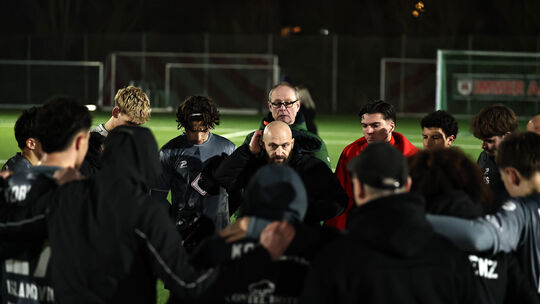 Es war sicherlich keine leichte Ansprache an die Mannschaft nach dem bitteren Rheinlandpokal-Aus in Bitburg am Mittwoch, die Rot