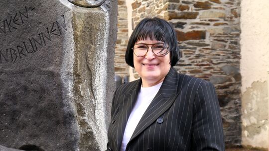 Anette Moesta tritt bei der Landtagswahl zum zweiten Mal als Direktkandidatin der CDU im Wahlkreis 11 an. 2021 zog sie über die Anette Moesta tritt bei der Landtagswahl zum zweiten Mal als Direktkandidatin der CDU im Wahlkreis 11 an. 2021 zog sie über die