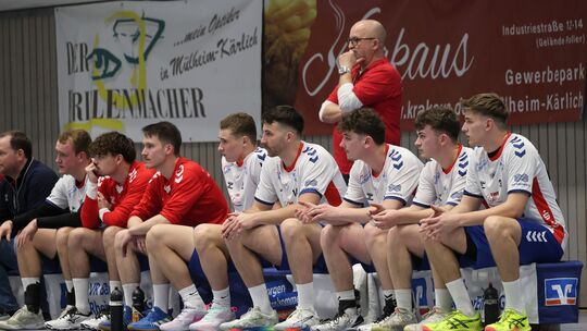 In Kaiserslautern war für Frank Knipp (Mitte, stehend) und sein Team nichts zu holen.