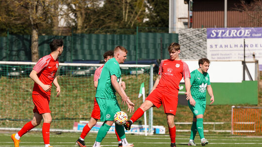 Unentschieden trennten sich Tabellenführer VfR Baumholder II und der SV Buhlenberg im Spitzenspiel der A-Klasse. Die Baumholdere