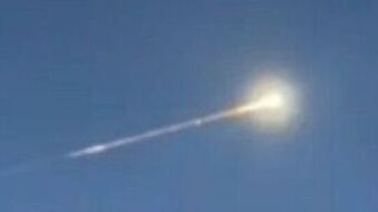 Das leuchtende Objekt, hier eine Aufnahme vom Himmel über Solingen, war so auch in der Eifel und an der Mosel zu sehen.