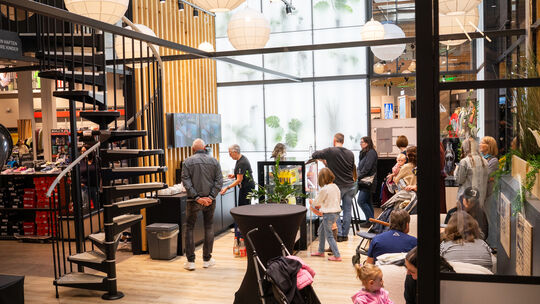 Mit neuen Angeboten, zusätzlichem Service und besonderen Produkten will Intersport Krumholz seinen Standort im Industriepark Mül