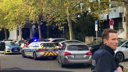 Großeinsatz 2025 an Ludwigshafener Schule nach Messeralarm