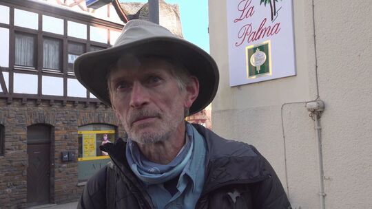 Nach dem Meteoriteneinschlag in Rheinland-Pfalz Nach dem Meteoriteneinschlag in Rheinland-Pfalz