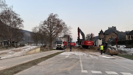 Von Montag, 9. März, 0 Uhr, bis Freitag, 13. März, 20 Uhr, ist die B9 in Oberwesel voll gesperrt. Dort werden zwei Fußgängerbrüc