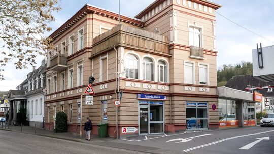 Die Sparda-Bank Südwest schließt zum 30. April neun SB-Center in Rheinland-Pfalz, darunter auch den Standort in Linz.