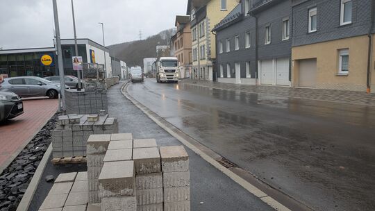 Die Arbeiten an der B62 schreiten voran. Der größte Abschnitt der Baustelle wird in dieser Woche fertig.
