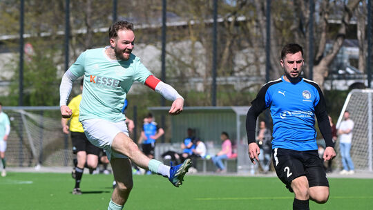 Fabian Gilles (links), zuletzt lange verletzt und davor in der zweiten Mannschaft des TuS Oberwinter aktiv, kehrt in den Kader z