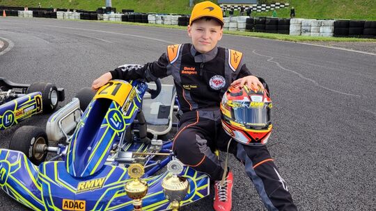 Mit Talent und Fleiß ans Ziel: David Bangert (13 Jahre) will im Kartsport an die Spitze und hat weitere große Ziele.