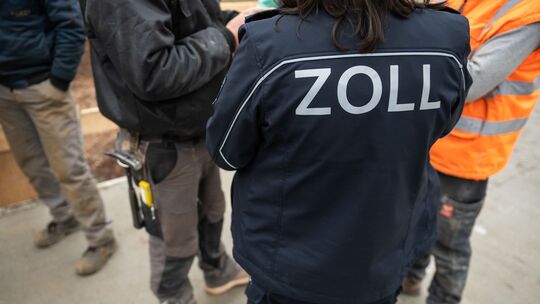 Kontrollen wegen Schwarzarbeit Kontrollen wegen Schwarzarbeit