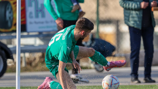 Kämpfen um jeden Ball - wie hier Joshua Fuchs - will der VfR Baumholder auch am Sonntag beim Freiwillig-Absteiger Sportfreunde B