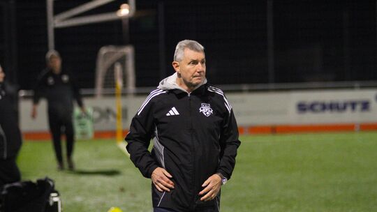 Will sich nicht damit abfinden, dass die SG Ahrbach ohne Erfolgserlebnis dem Abstiegs entgegentaumelt: Trainer Thomas Remark.