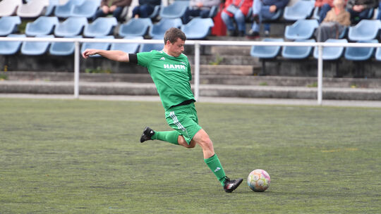 Lars Klinger war beim 0:0 seiner SG Rheinhöhen in Reitzenhain der Turm in der Schlacht. Am Sonntag geht's in Prath gegen den Tit