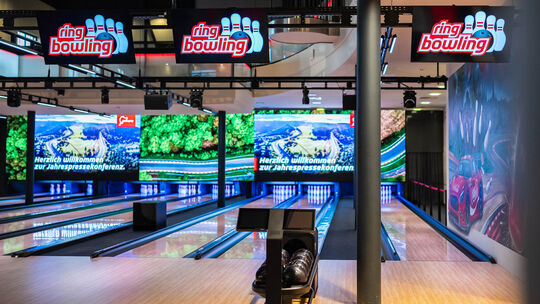 Am 27. März eröffnet am Nürburgring ein Bowlingcenter. Auf acht Bahnen können bis zu 64 Spieler gleichzeitig dem beliebten Freiz