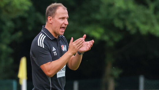 Hat noch viel vor mit der SG Hundsangen/Steinefrenz-Weroth: Thomas Schäfer bleibt Trainer des Fußball-Bezirksligisten und formul