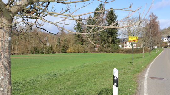 Auf diesem Gelände soll nun ein Feuerwehrhaus allein für die Monzinger Einheit gebaut werden. Die Pläne für eine Kooperation mit