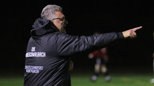 Timo Wimmers Burgschwalbacher drehten das Spiel in Hachenburg, mussten am Ende aber froh sein, zumindest einen Punkt mitzunehmen