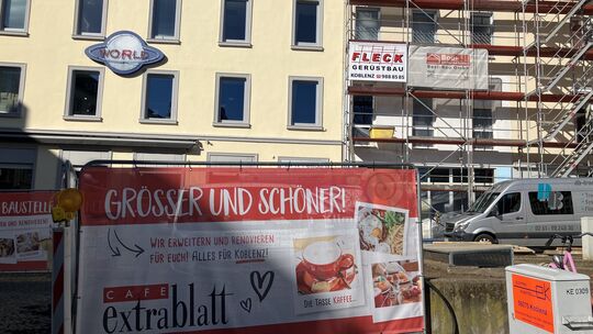 Neben dem Extrablatt am Plan war ein Eiscafé. Diese Fläche übernimmt das Lokal jetzt mit.