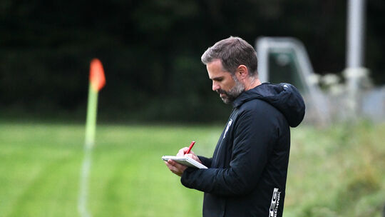 Spätestens nach der faustdicken Überraschung des Tabellennachbarn SC Vallendar befindet sich Trainer Jens Mosel mit seiner SG Rh