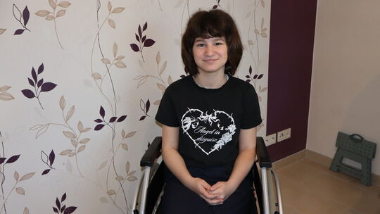 Vor etwa einem Jahr hat die 11-jährige Marie Theurich aus Sohren die Diagnose Rheuma bekommen. Seitdem hat sie im Alltag mit vie