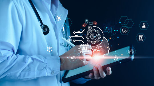 Künstliche Intelligenz (KI) hält in alle Lebensbereiche Einzug, auch in die Medizin. Anhand einiger Programmmodule der Compugrou