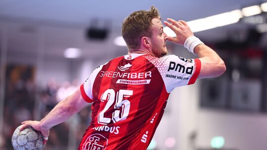 Marvin Mundus erzielte in Bietifheim fünf der 28 Ferndorfer Treffer. Nach der Länderspielpause gibt mit dem Zweiten HBW Balingen