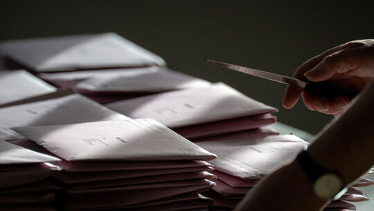 Briefwahlunterlagen können noch bis 18 Uhr im jeweiligen Stimmbezirk abgeben werden.