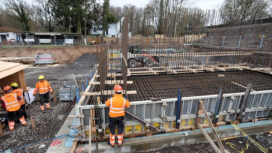 Die neue Unterführung entsteht zurzeit bereits, im September wird sie unter die Bahnstrecke geschoben.