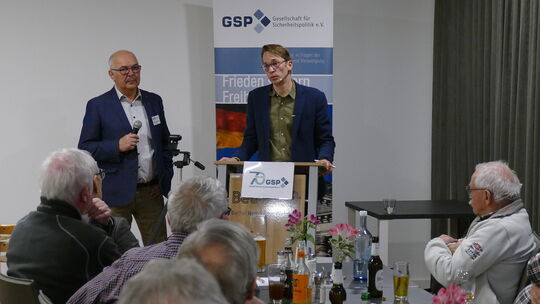 Ein volles Haus hatte die Gesellschaft für Sicherheitspolitik zu ihrem Vortrag über "Ein Jahr Trump". Referent war Politikwissch