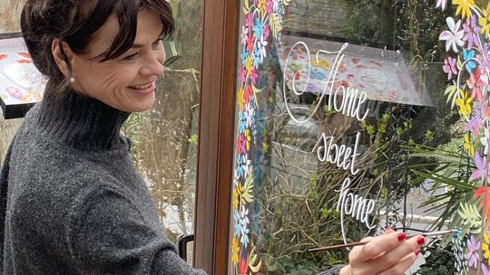 Ob die Kunstschaffende Pläne für die Zukunft schmiedet? "Ich würde mich freuen irgendwann in Irland durch meine Fotografie, eine