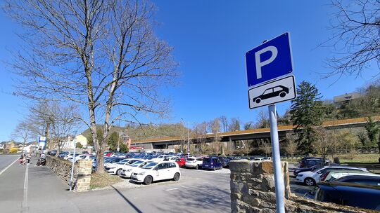 Vonseiten der Feuerwehrführung und Stadtverwaltung der klare Favorit für den Standort einer neuen Wache Süd: der Parkplatz auf d