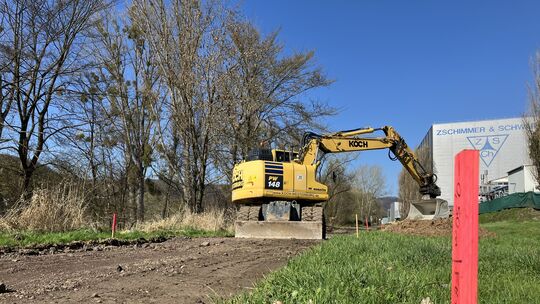 Vom einstigen Radweg zwischen Lahnstein und Braubach ist teilweise schon nicht mehr viel zu sehen. Er wird auf vier Meter verbre