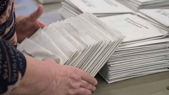 Viele Bürgerinnen und Bürger in Bad Neuenahr-Ahrweiler haben ihre Stimme bereits per Briefwahl abgegeben.