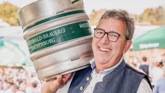 So kennen ihn wahrscheinlich die meisten: Klaus Strüder aus Hartenfels, Vertriebsleiter der Westerwald-Brauerei. Aber auch aus d