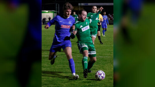 Einsatzfähig: Auf die Offensivkraft von Nils Gräff (am Ball) baut die Alemannia in Steinbach.