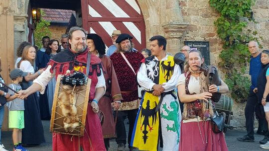 Die Markteröffnung in Ebernburg vor einem Jahr. Schon damals gab es Streit zwischen der Stadt und dem Verkehrsverein wegen der A