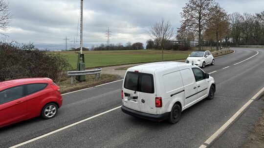 Der Bahnübergang am Ortsausgang von Koblenz-Rübenach in Richtung BWZK/Metternich ist ein Hinweis darauf, dass hier einst eine Ba