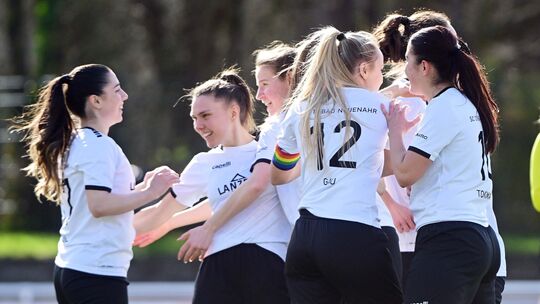 Die Fußballerinnen des SC 13 Bad Neuenahr wollen trotz Personalmangel aufgrund von Verletzungen gegen Schlusslicht Ober-Olm jube