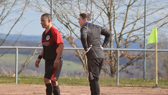 Zwei Altmeister haben großen Anteil daran, dass der SV Weiersbach gerade stabiler auftritt. Abwehrchef Daniel Hausen und Marco S