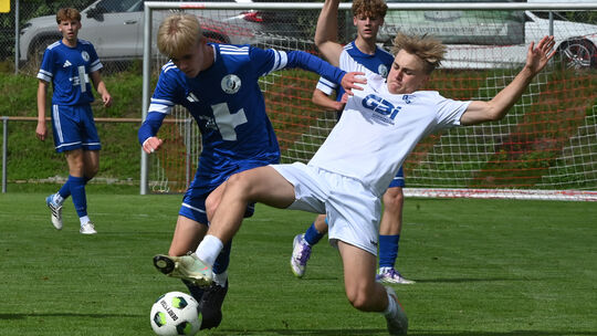 In der Hinrunde behielt der JFV Wolfstein in der B-Jugend-Regionalliga mit 4:2 die Oberhand gegen die EGC Wirges.