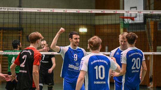 Julius Hammes (Nummer 9) will am Sonntag (16 Uhr) ein letztes Mal in Boppard im Bad Salziger Trikot jubeln. Der Mittelblocker be