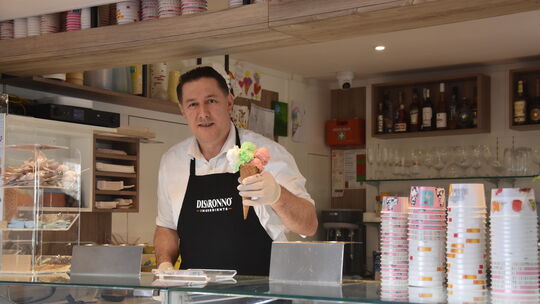 Inhaber Fadil Maloku lässt sich immer neue Sorten einfallen. Dabei geht er auch auf Kundenwünsche ein.