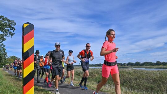 Die Laufinfluencerin Joyce Hübner Die Laufinfluencerin Joyce Hübner