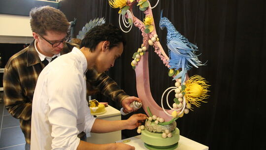 Letzten Feinschliff legt Christian Ignacio an seinem Schaustück Life of Pi an.