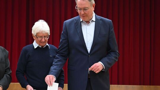 Landtagswahl in Rheinland-Pfalz - Stimmabgabe Alexander Schweitze