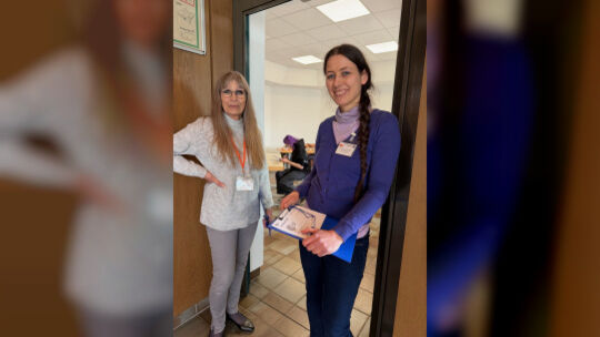 Lydia und Viola Bratenstein aus Rotenhain bei Westerburg sind bereits seit 2006 bei den Landtagswahlen für die Forschungsgruppe