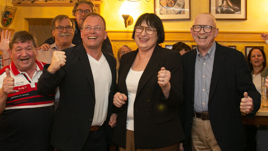 Anette Moesta im Kreis ihrer Unterstützer